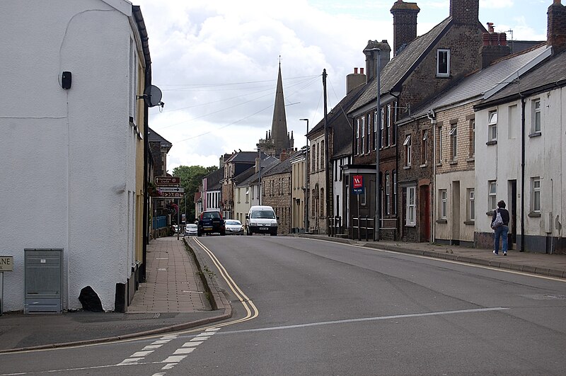 File:New Street, Great Torrington - geograph.org.uk - 5479874.jpg