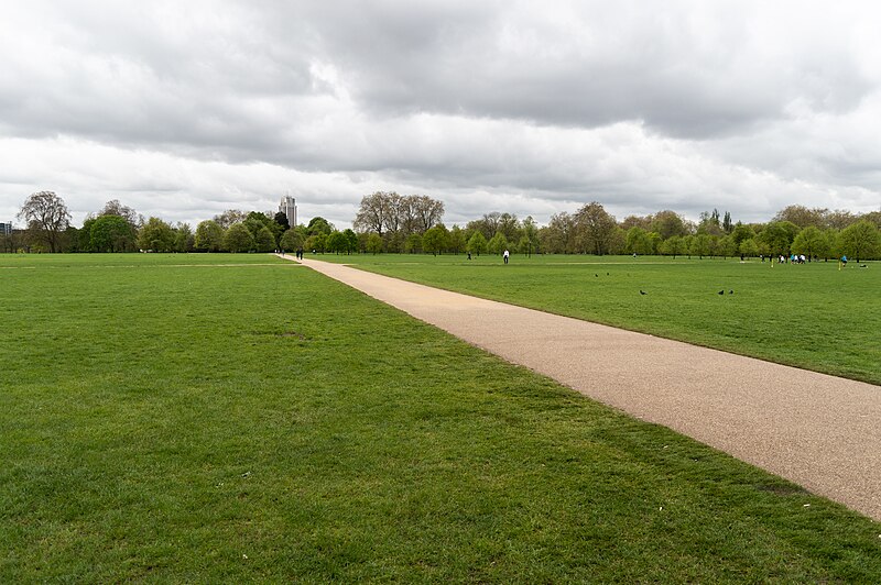 File:Northeastern Hyde Park, London.jpg