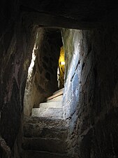 Treppenaufgang zu den oberen Stockwerken