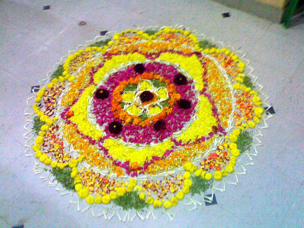 File:Onam pookalam.jpg - Wikipedia