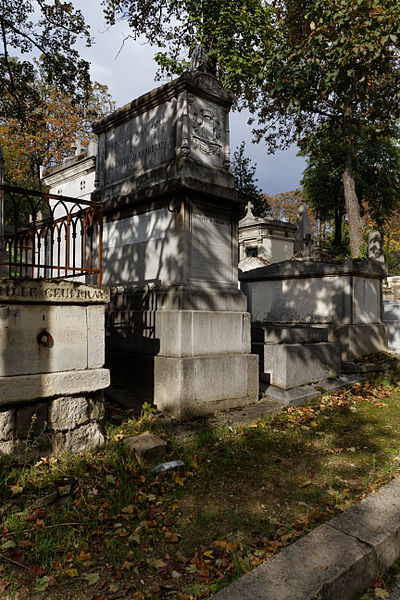 File:Père-Lachaise - Division 52 - Mosheim Framery d'Ambreucq 02.jpg