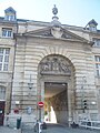 Paris 13e - Hôpital de la Salpêtrière - Division Mazarin - passage.jpg