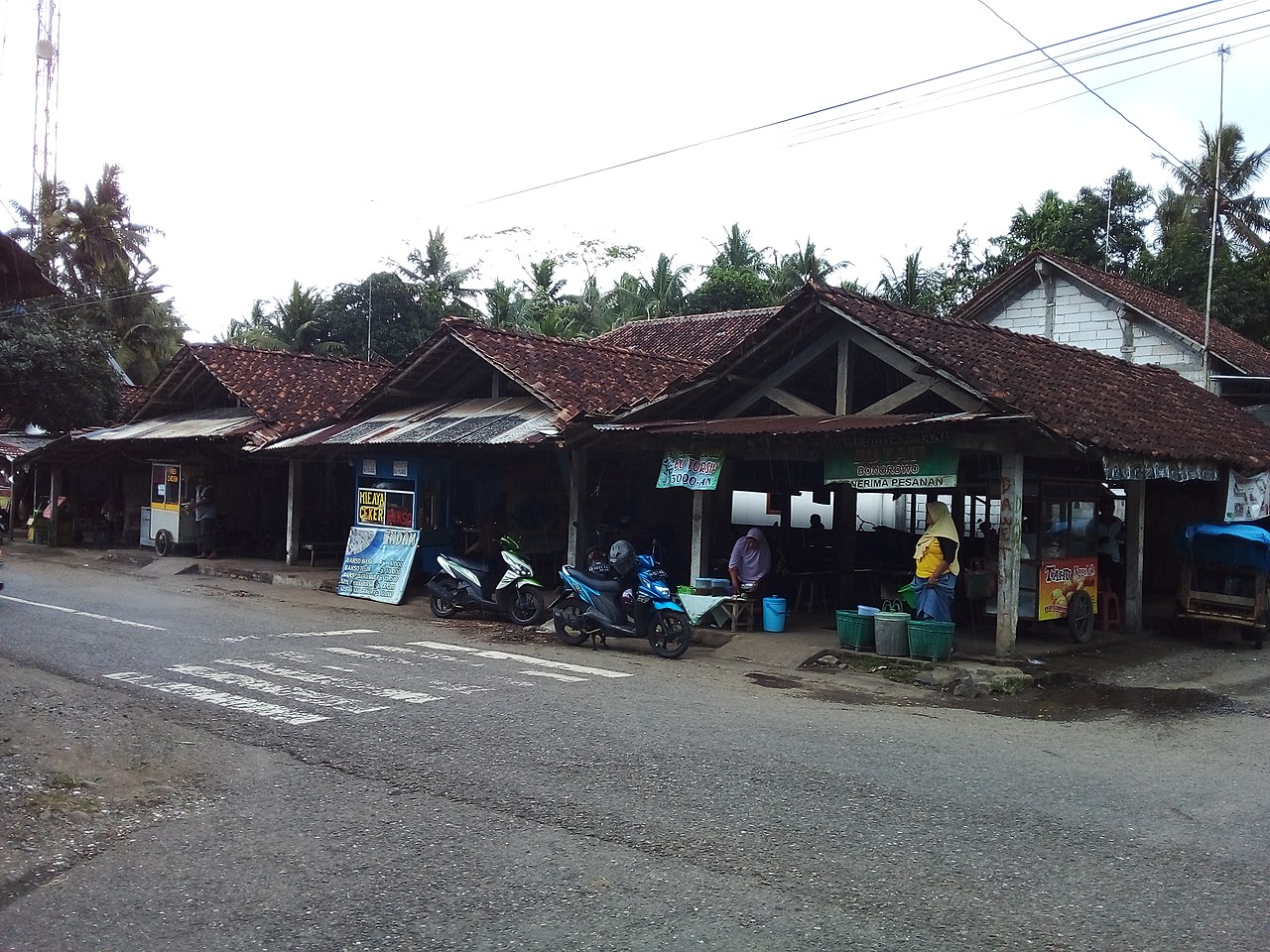 Pasar_Di_Bonorowo_Kebumen_Jateng_Indonesia