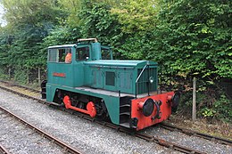 A Vanguard shunter built in 1966 Preston Docks Exchange Sidings - Stanlow No 4 running round.JPG