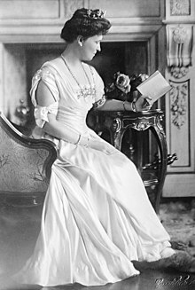 Princess Irene of Prussia, ca. 1902 Princess Henry of Prussia.jpg