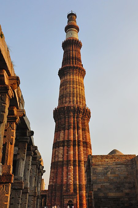 Tập tin:Qutub - Minar, Delhi (6994969674).jpg