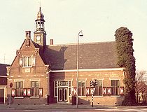 Raadhuis Vlaardinger-Ambacht (1905), tegenwoordig stadsarchief (foto gemaakt in 1978)
