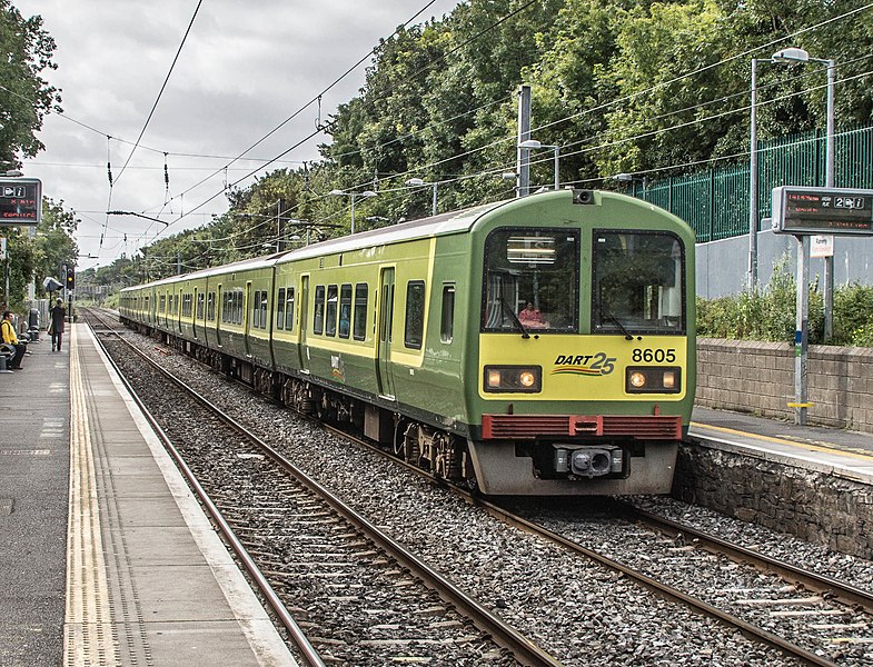 File:Raheny railway station (2).jpg