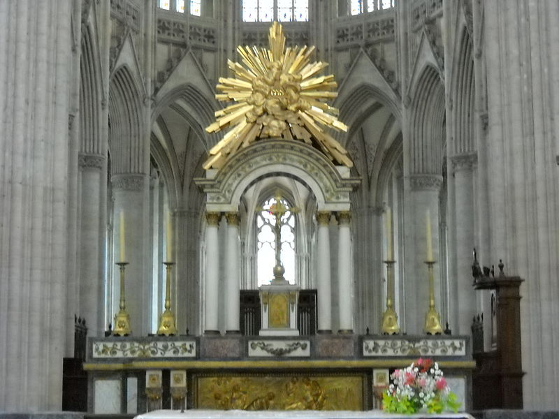 File:Sées - Cathédrale - Choeur.JPG