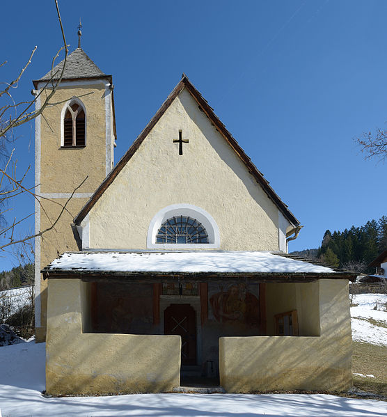 File:Sankt Johannes der Täufer in Freins Hauptfassade.JPG