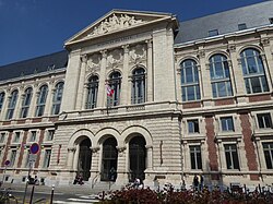 Ancienne faculté des lettres et de droit. Sciences po Lille