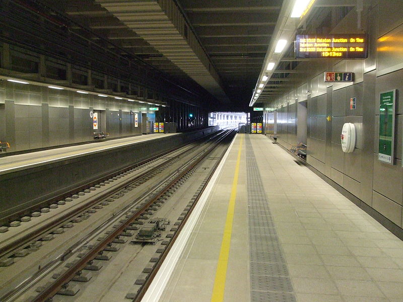 File:Shoreditch High Street stn look southbound2.jpg