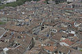 Vue sur les toits depuis le sommet de la Tour Carrée du château de Sommières.}}