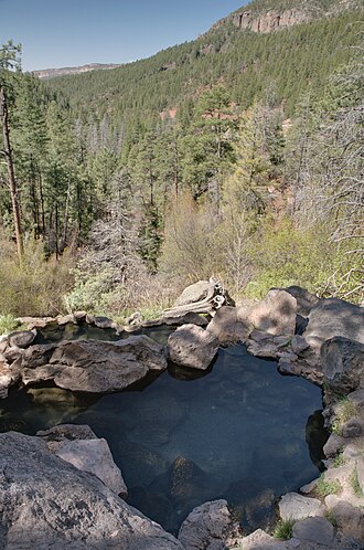 Spence hot spring lower pool Spence hot spring.jpg