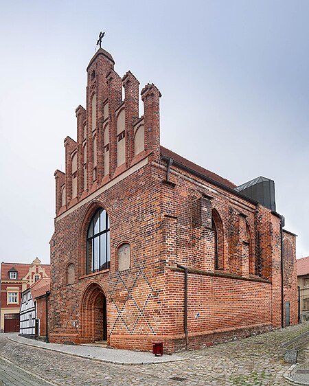 Tangermuende Salzkirche 01