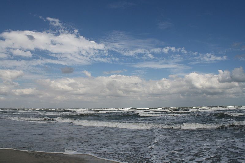 File:The Black Sea near Constanţa, Romania.JPG