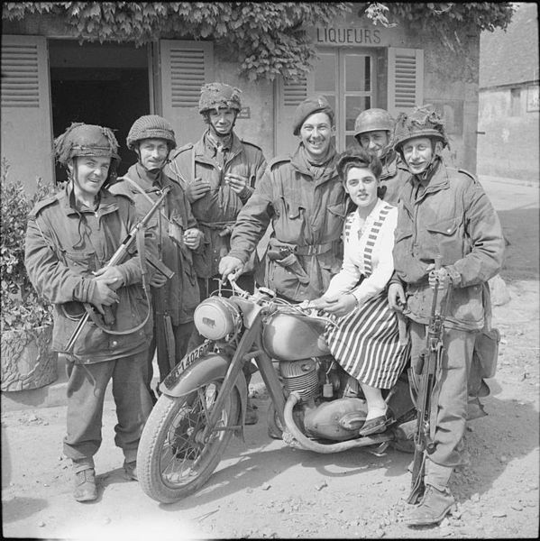 File:The British Army in the Normandy Campaign 1944 B5585.jpg