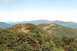 Рогът (R) от Saddleback Mt Maine.jpg
