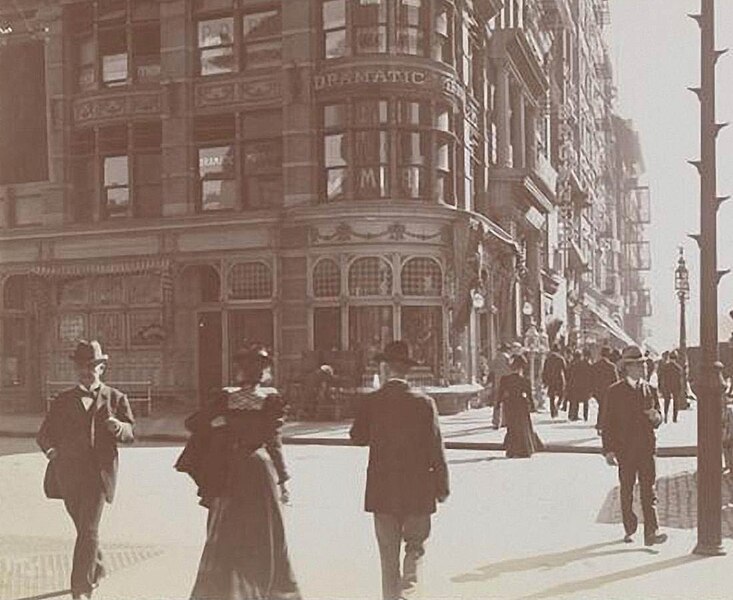 File:The New York Dramatic Mirror Office, New York City, circa 1902.jpg