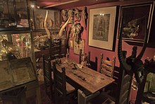 The interior of the Viktor Wynd Museum The Viktor Wynd Museum cabinet of curiosities 26.jpg