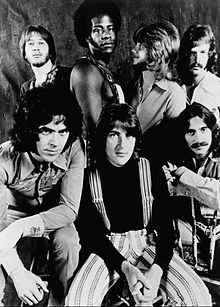 Three Dog Night, 1972. Zurück LR: Joe Schermie, Floyd Sneed, Michael Allsup und Jimmy Greenspoon.  Front LR: Danny Hutton, Cory Wells und Chuck Negron