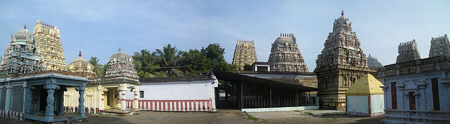 Panoramic view of the Tirupurasundari Amman Shrine at the foothills Tirukalukundram3.jpg