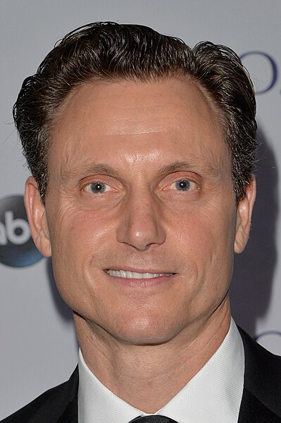 File:Tony Goldwyn May 2014.jpg