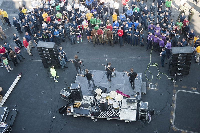 File:USS HARRY S. TRUMAN (CVN 75) 131215-N-ZG705-041 (11397416353).jpg