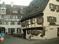 Stradă istorică cu Hotel „Schiefes Haus Ulm”
