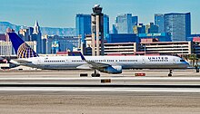 Boeing 757-300 taxing on the tarmac at McCarran International Airport in January 2011. United Airlines Boeing 757-324 N57857 (cn 32816-1040) (5374584520).jpg