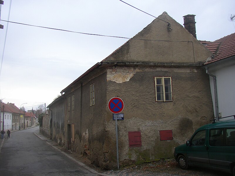 File:Velvary CZ birth house of Leopold Kozeluh 048.jpg
