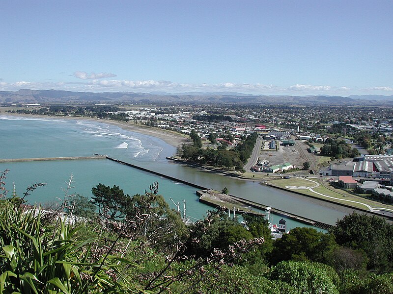 File:View over Gisborne west.jpg