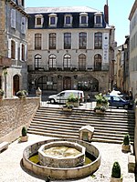 Villefranche-de-Rouergue - Fontaine Meydanı -1.JPG