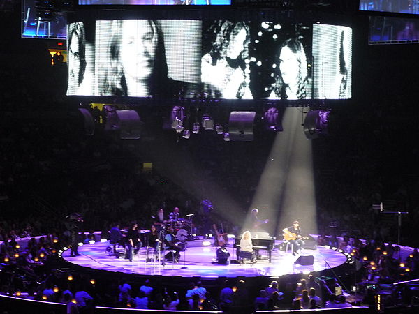 James Taylor and Carole King at the 2010 Troubadour Reunion Tour