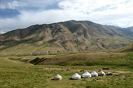 Yurt Camp di Lagu kol region.jpg