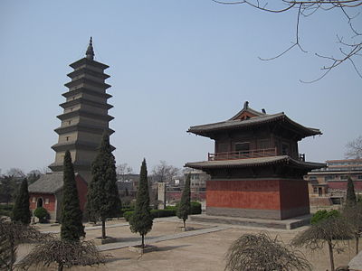 Хэбэй китай. Kaiyuan Temple. Кайюань Китай. Храм Кайюань /开元寺/. Пагода Тяньнин (Цзянсу).