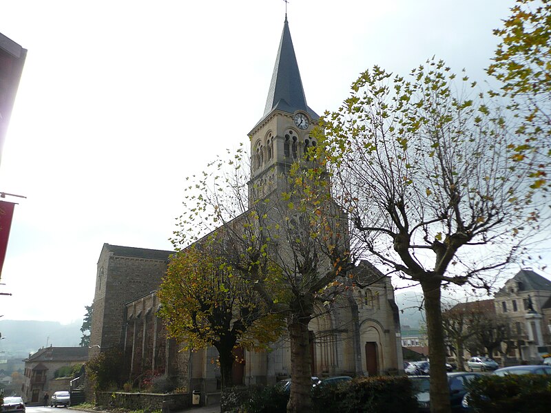 File:Église de Matour (France).JPG