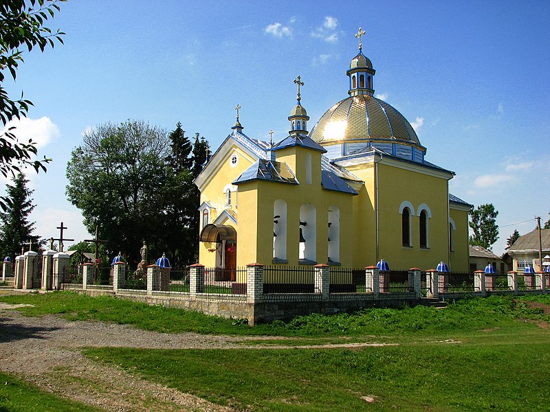 File:Храм Перенесення мощей Святого Миколая УГКЦ. - panoramio (2).jpg