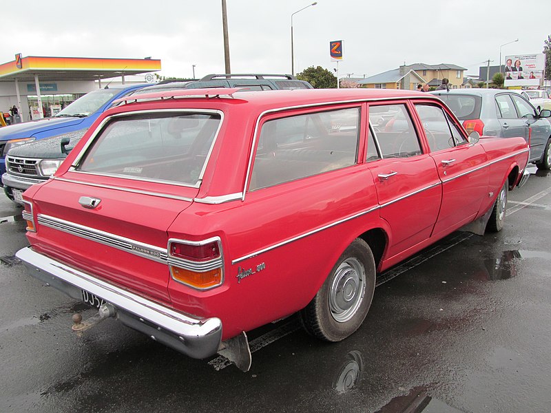 File:1971 Ford Falcon 500 Wagon (XY) (9995382113).jpg