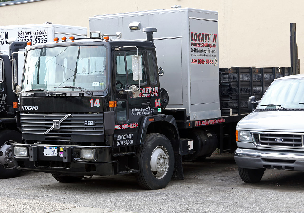 Volvo FL autocarro 1280px-1992_Volvo_FE6_13_in_black