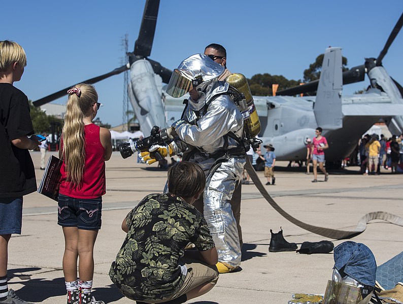 File:2016 Marine Corps Air Station Miramar Show 160924-M-AW923-003.jpg