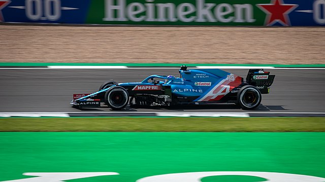 Fernando Alonso driving the A521 at the 2021 British Grand Prix.