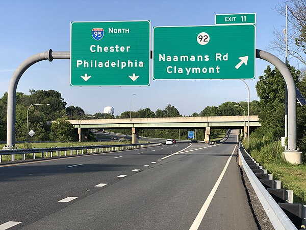 I-95 northbound at the DE 92 interchange in Claymont