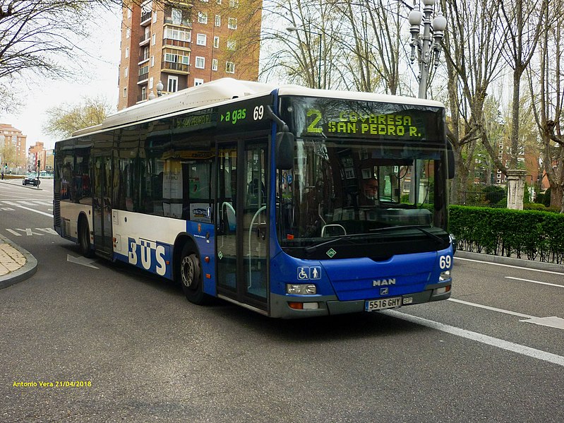 File:69 Auvasa - Flickr - antoniovera1.jpg