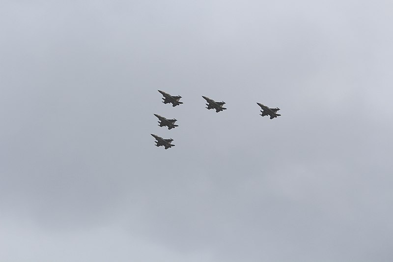 File:Air Force Fly By on Tel Aviv Beach IMG 9173.JPG