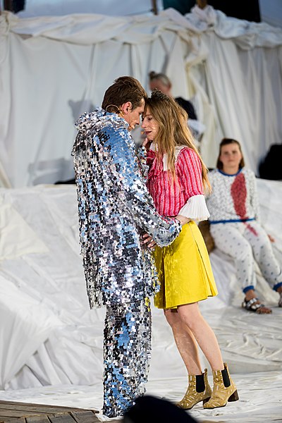 File:Alexander Simon, Kathleen Morgeneyer - 2019191211329 2019-07-10 Fotoprobe Nibelungen Festspiele Worms Überwältigung - 1376 - AK8I0314.jpg