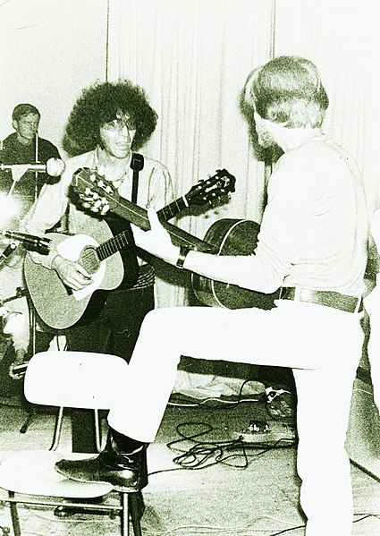 File:Alexis Korner 1968 Bremen.jpg