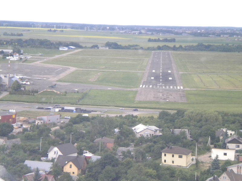 File:Approaching Aleksotas Airport (EYKS) Runway 27.JPG