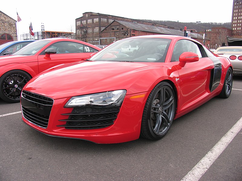 File:Audi R8 V8 (14035415242).jpg