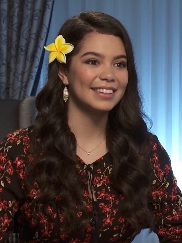 Auli'i Cravalho - How Far I'll Go (from Moana/Official Video